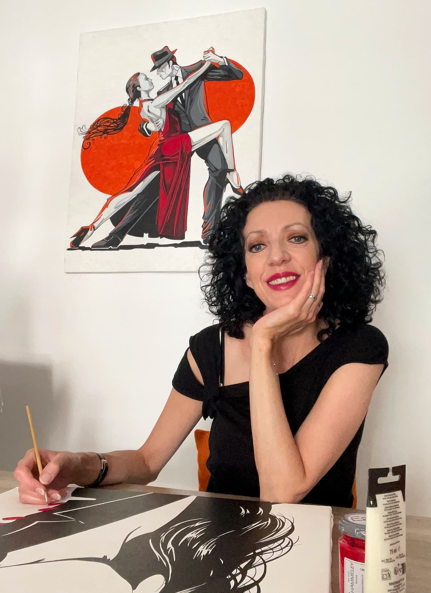 Ritratto di Mara Paletti nel suo studio